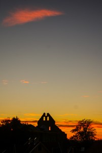 Sankt Nicolai ruin i solnedgång. Foto: Linda Dahlström